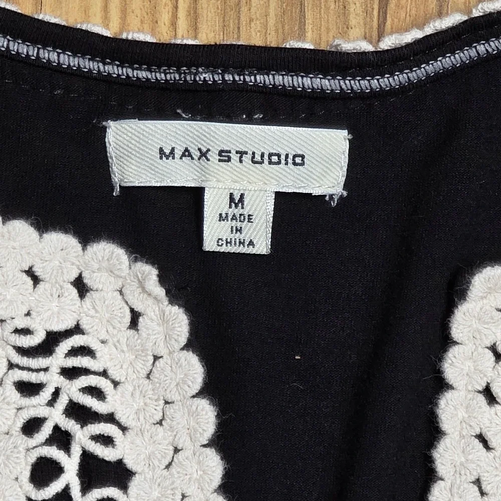 Max Studio Sleeveless Dress Size M‎ Black V Neck Crochet Trim